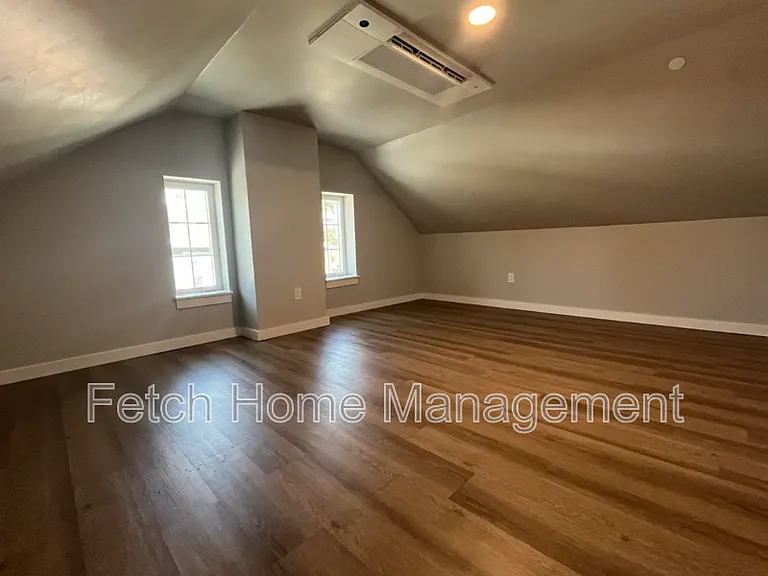 218 Walnut St #3 — Photo 25