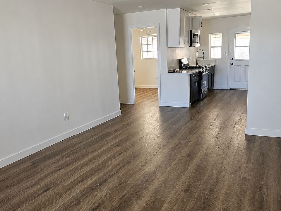 1st image of 873 Riverlawn Ave #B