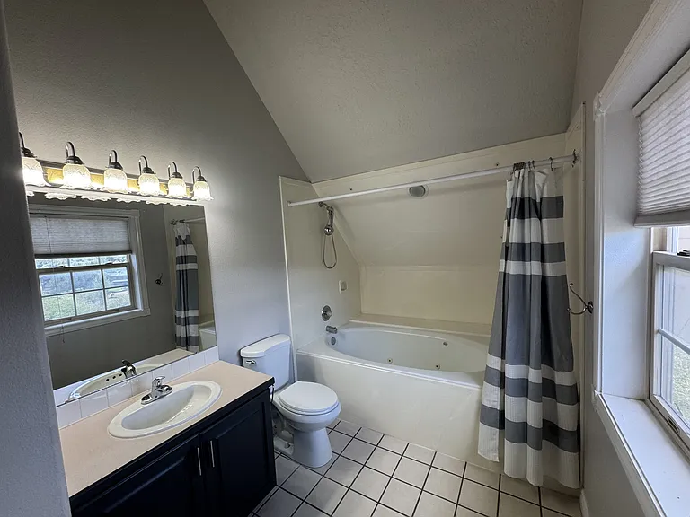 340 Rainbow Ln #B-1 — Photo 14