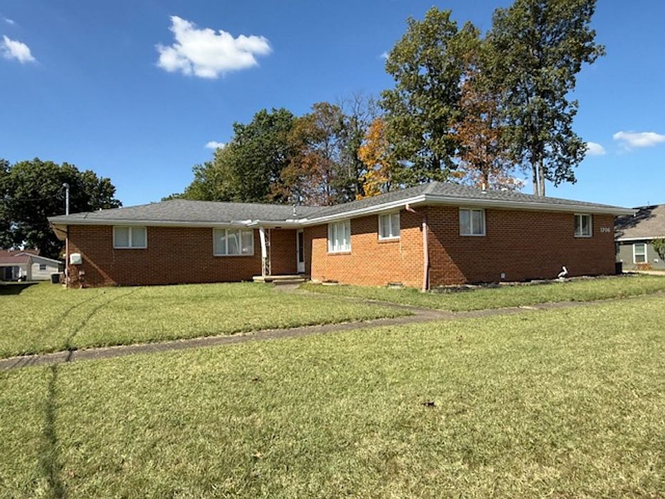 1st image of 1706 Richard Dr #A-f