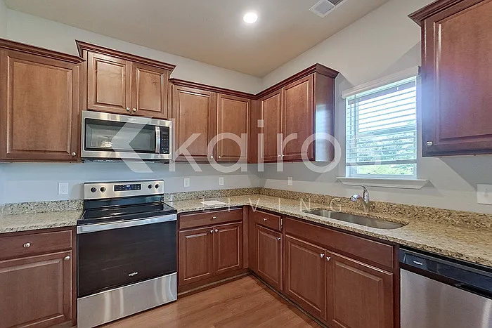 1111 Freedom Pkwy — Photo 10