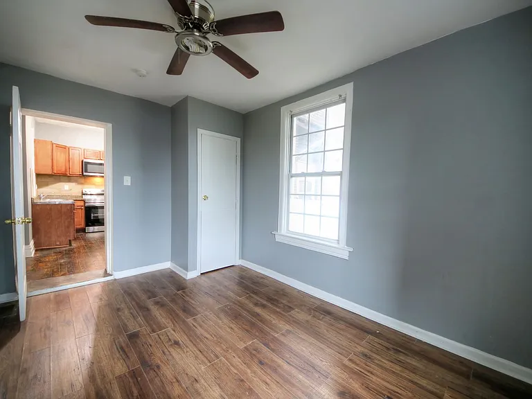 4637 Virginia Ave — Photo 16
