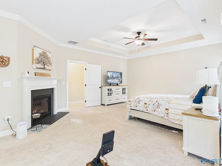 148 Kelso Blvd — Photo 27