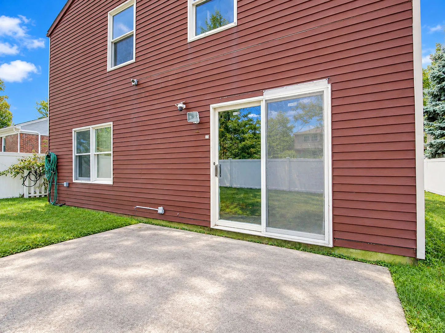 1 bed, $2,300 — Photo 1