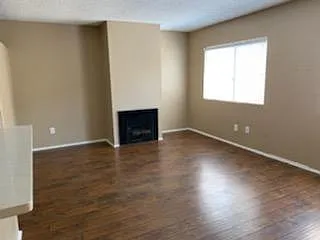 15511 Parthenia St #209 — Photo 13