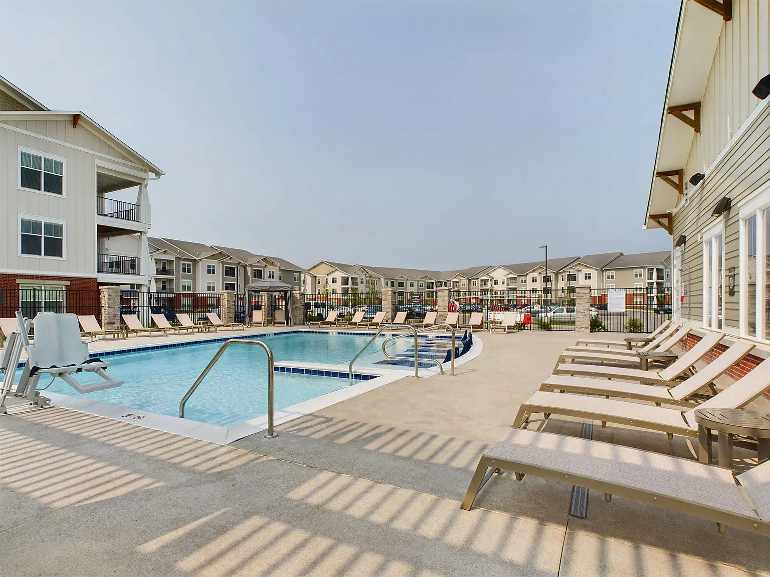 Greenview — Photo 3