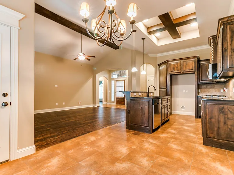 4909 Kelly Lakes Dr — Photo 12