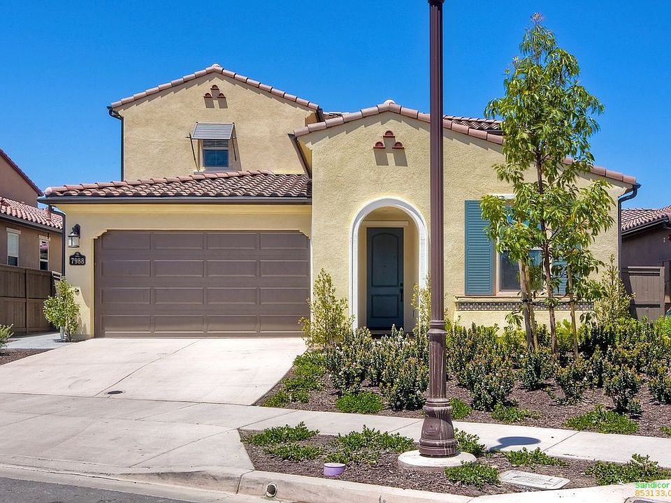 1st image of 7988 Auberge Cir