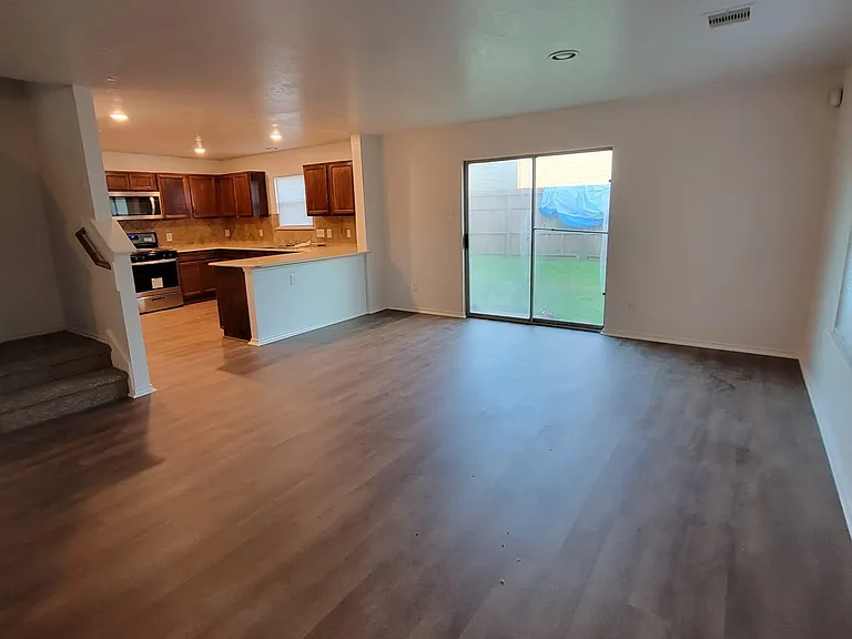 2726 Skyview Crest Ct — Photo 8