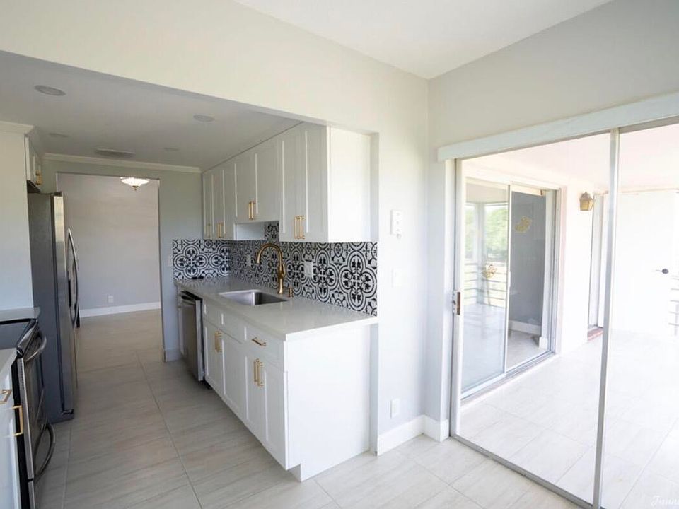 1st image of 8002 Lagos De Campo Boulevard #B306