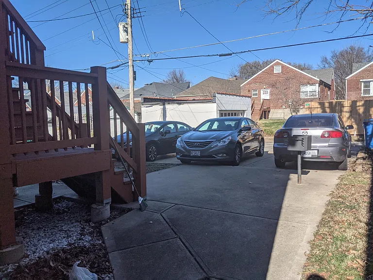 5225 Bancroft Ave — Photo 14