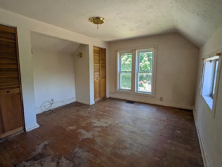 417 W Nelson St — Photo 6