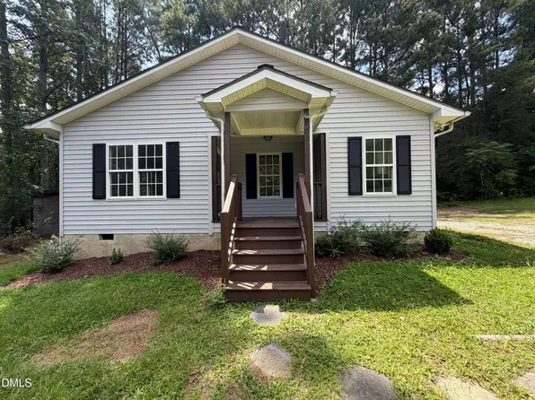 102 Jubilee Dr, Chapel Hill, NC 27516