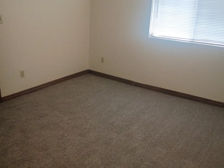 723 Cliff Dr #1/2 — Photo 8