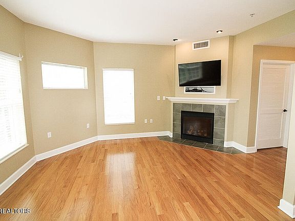 5th image of 527 River Place Way Unit 521