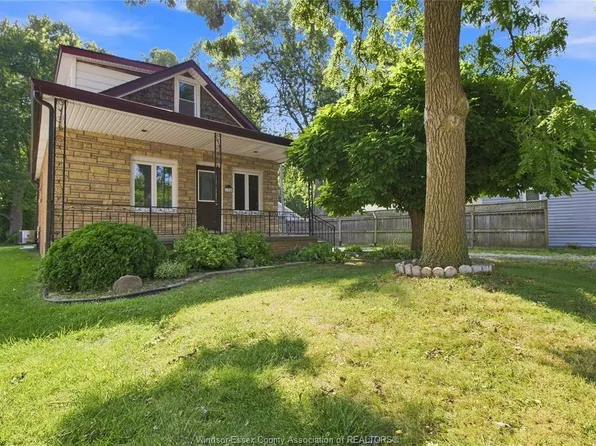 134 Alexander Ave, Windsor, ON N8L 0H9