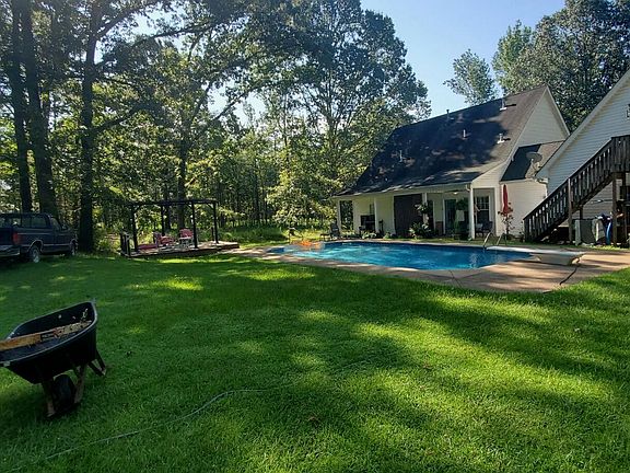 3rd image of 3876 Kyle Ln