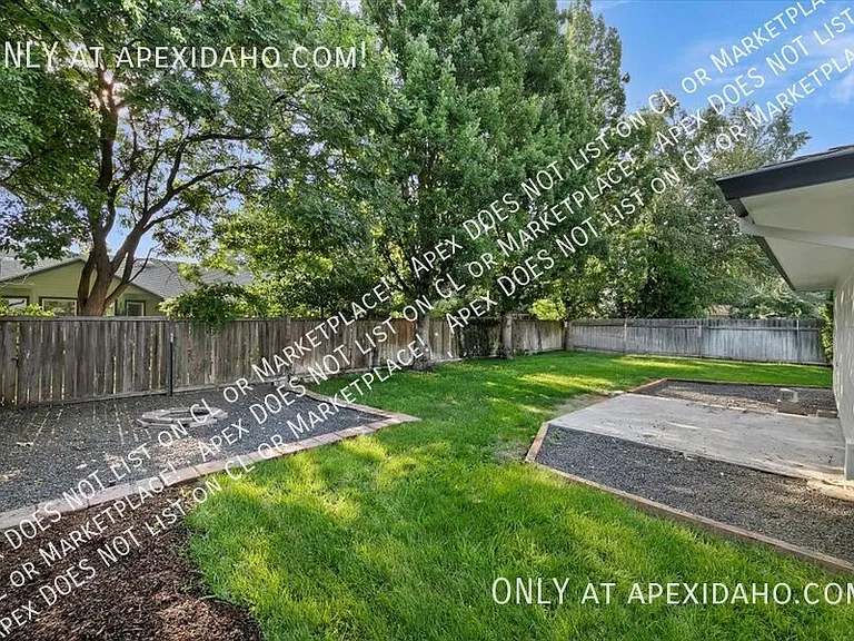 249 S Harlan Pl — Photo 31