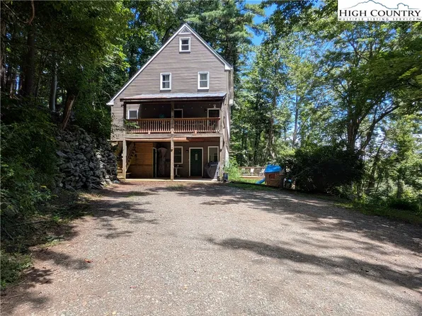 399 Ravens Ridge Circle, Boone, NC 28607
