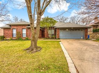 2149 Eva Ln, Euless, TX 76040