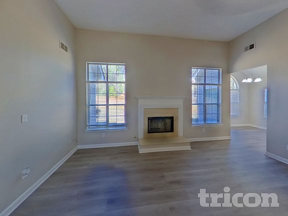 3rd image of 103 Brookhaven Ln