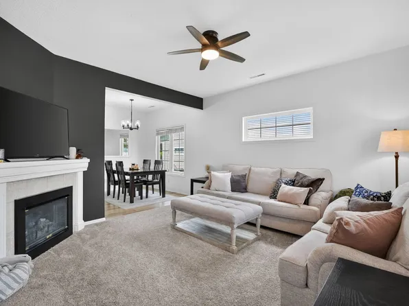 1209 S 52nd St Unit 1103, West Des Moines, IA 50265