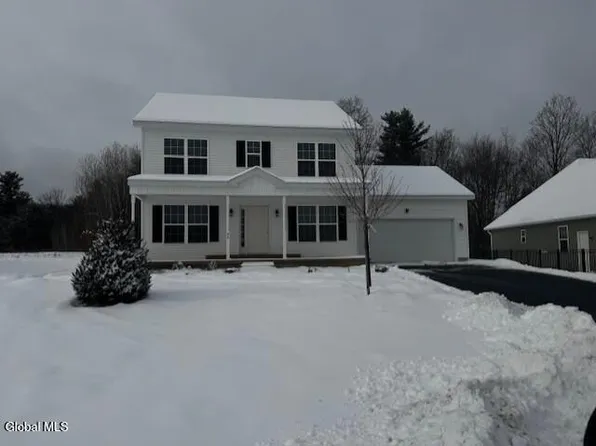 90 Seashore Way, Mechanicville, NY 12118