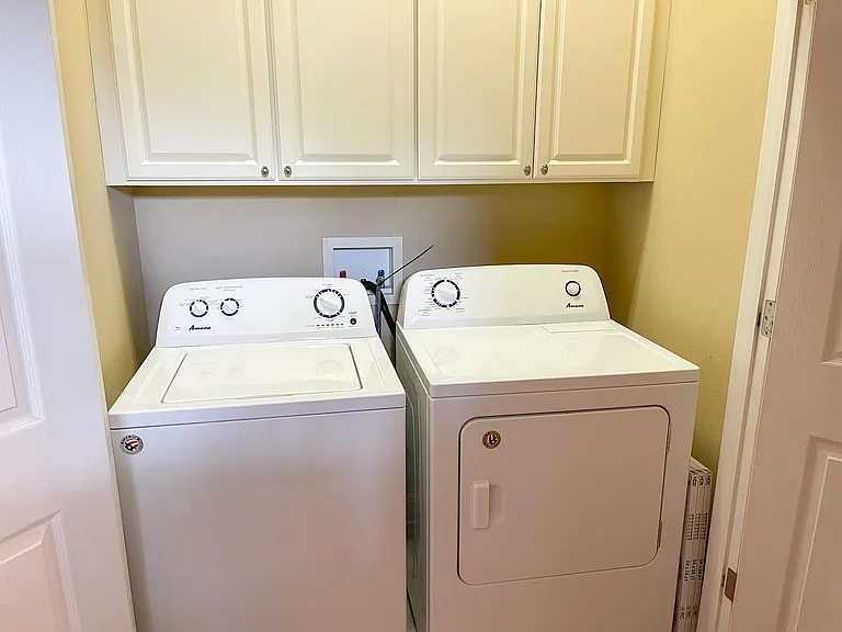 Hall Laundry