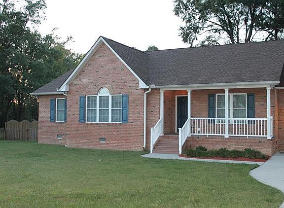 2nd image of 3024 Briar Ln