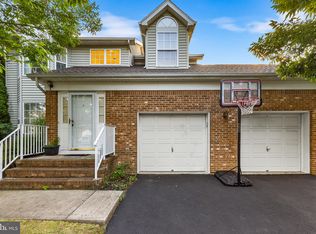 107 Honeysuckle Dr, Ewing, NJ 08638