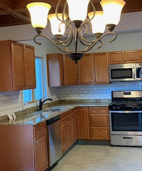 75 Hamilton Ave — Photo 5