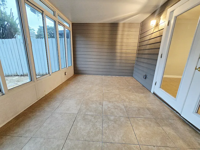 4526 Brook Hollow Cir — Photo 8