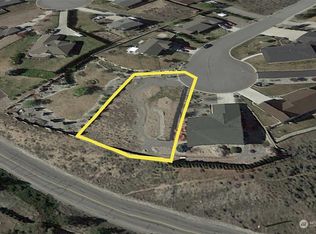 602 Quassia Rd, Omak, WA 98841