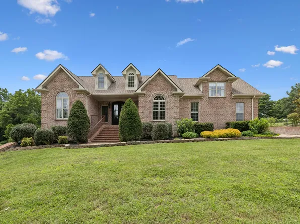 1027 Nina Dr, Springfield, TN 37172