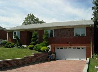 35 Witteman Pl, Staten Island, NY