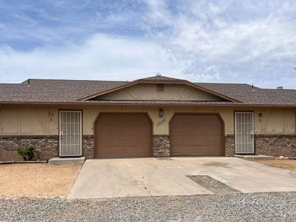 3028 N Corrine Dr