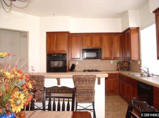 10694 Autumn Walk Ln, Reno, NV 89521