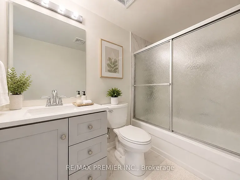 3033 Finch Ave W #2046 — Photo 4