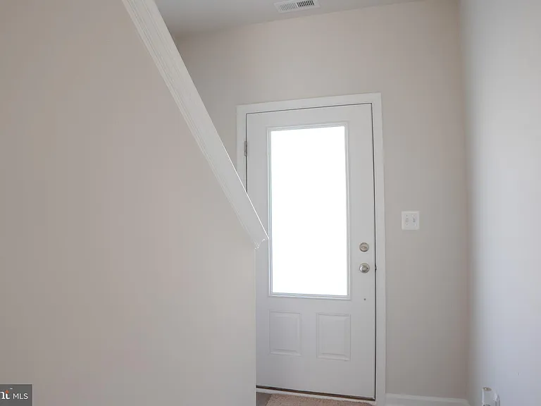 104 Cramsford St — Photo 4