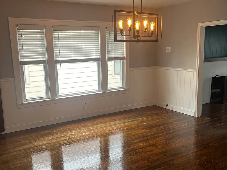 1124 Kellogg Ave — Photo 6