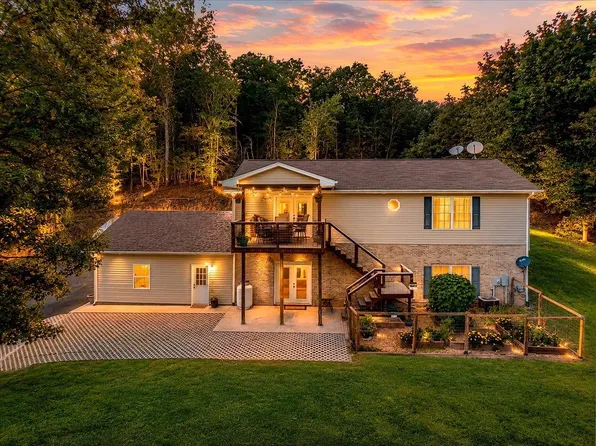 2601 Chaucer Ln, Riner, VA 24149