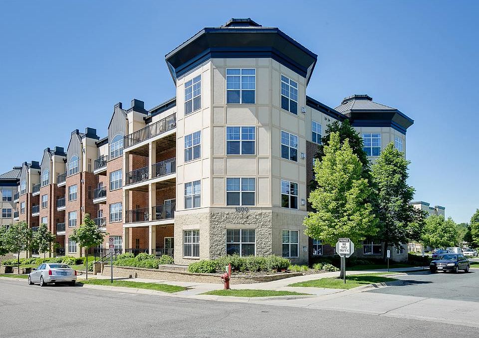 1st image of 1800 Graham Ave Unit 318