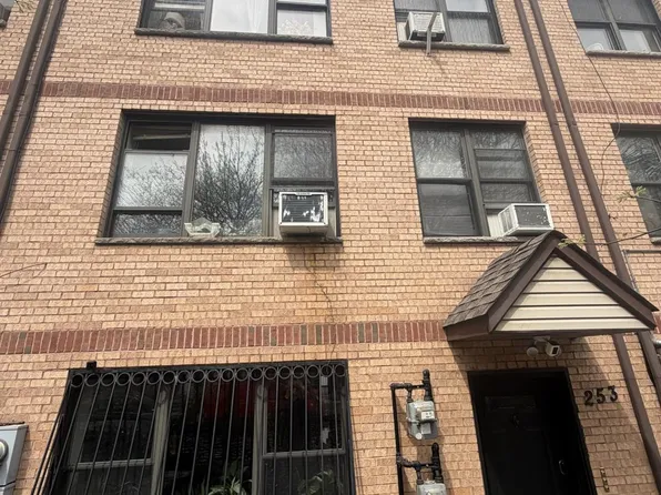 253 Cornelia Street, Brooklyn, NY 11221