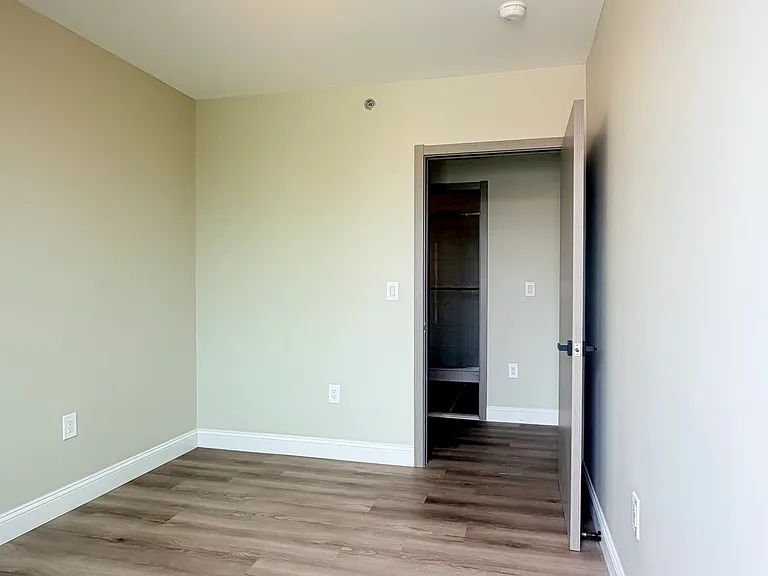 163-07 72nd Ave #4F — Photo 7