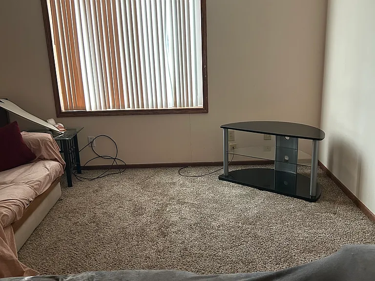 4825 Woodland Ave #5 — Photo 4
