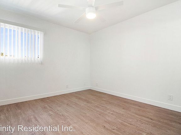 3rd image of 1322 E 3rd St APT C