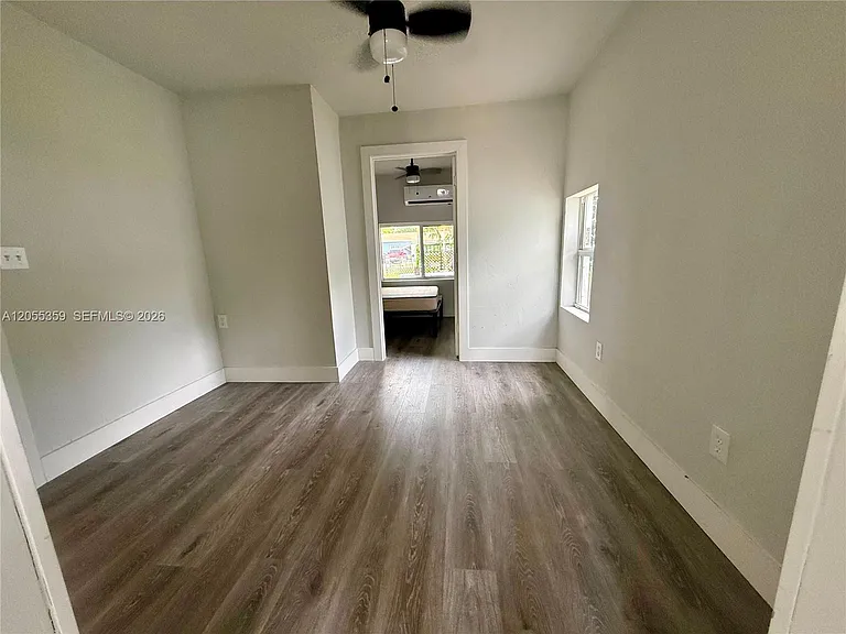 2237 Wilson St #C — Photo 13