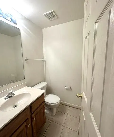 637 McLeary Sq SE — Photo 24