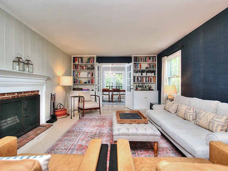 11 Treadwell Ave — Photo 3