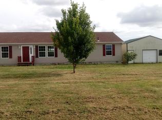 920 E 404th Rd, Bolivar, MO 65613